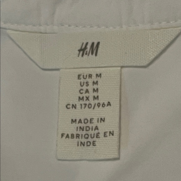 H&M Cropped White Buttondown - Picture 9 of 12